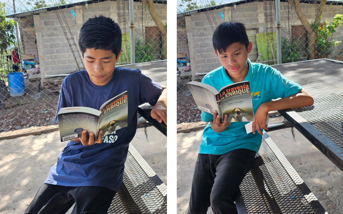 boys reading